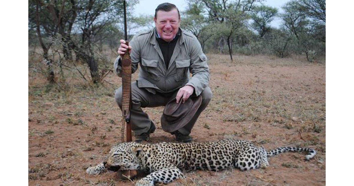 Condenação pública por matar leopardos na República do Botsuana