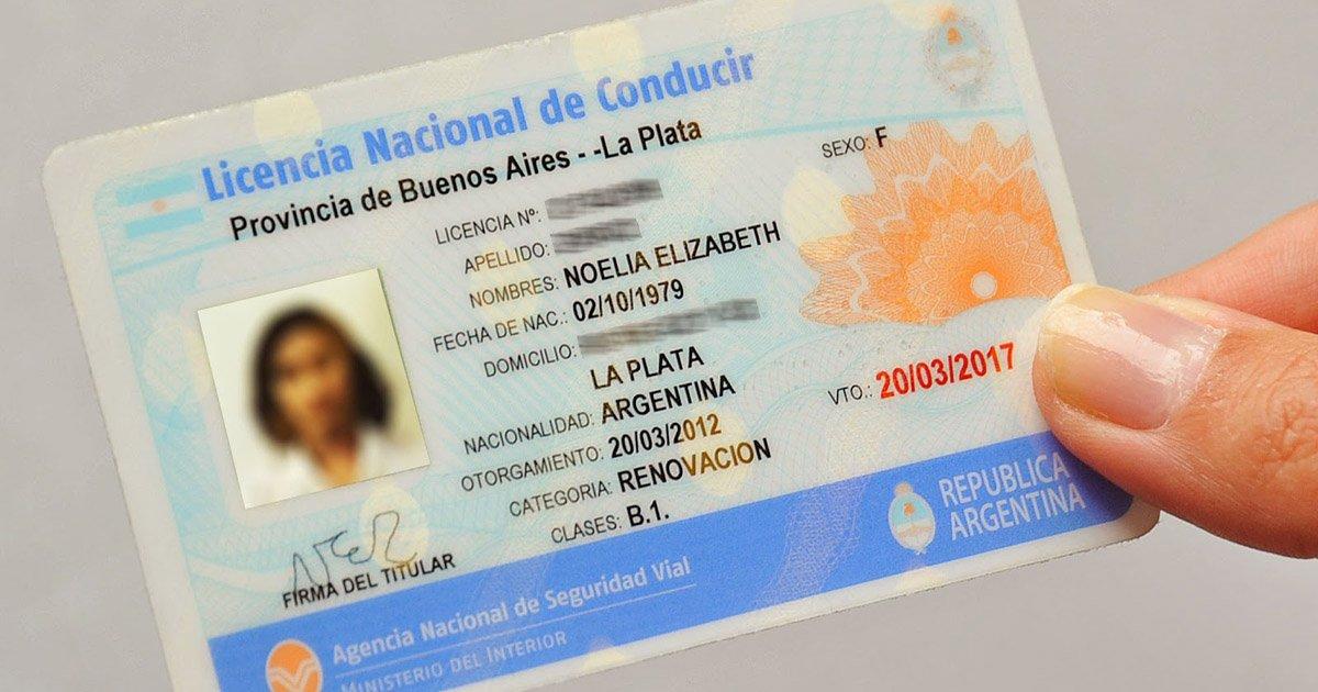 Otorguen licencia de conducir a toda persona analfabeta que sepa distinguir todas las señales de tránsito