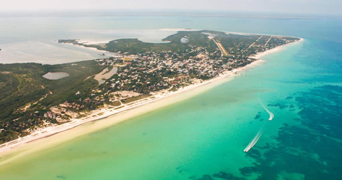 Salvar a la isla Holbox en Yucatán. Desean construir un complejo turístico a pesar que supuestamente está protegida.