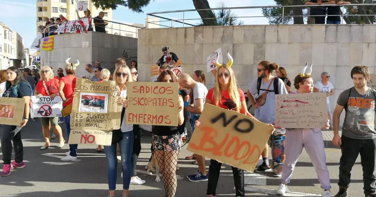 Firmar para que no se celebren toros en Inca, Mallorca