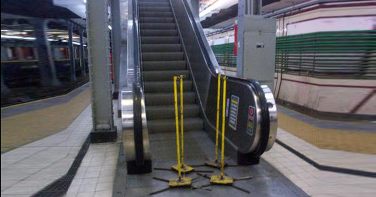 Que funcionen las escaleras mecánicas y los ascensores