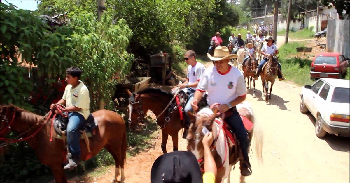 Sauvez les chevaux des abus d'un festival traditionnel.