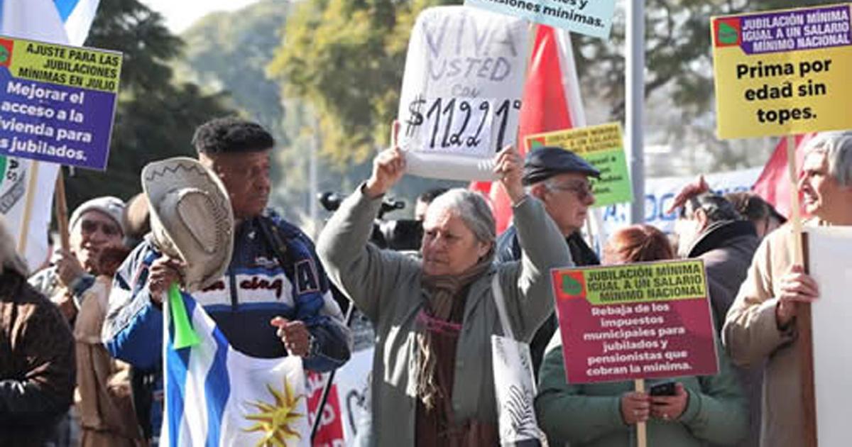 Jubilaciones dignas de uruguayos que trabajaron mas de 30 años