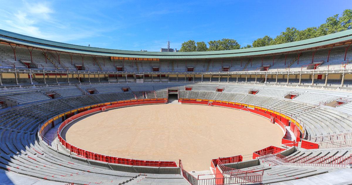 La Plaza de Toros de Pamplona que sirva para actos culturales